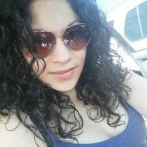 Meet your Posher, Idalia